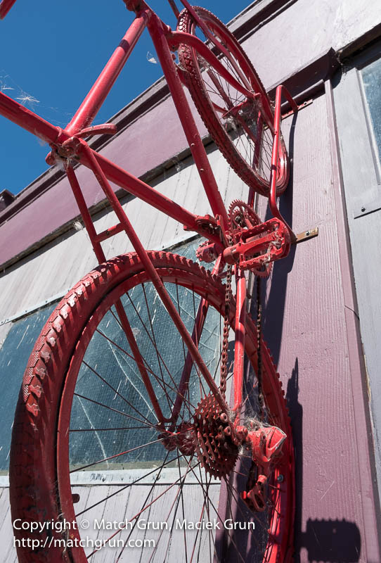 2295-0033-Red-Bicycle-Lawrence-New-Zealand