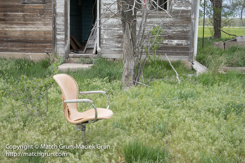2319-0020-Office-Chair-In-The-Grass