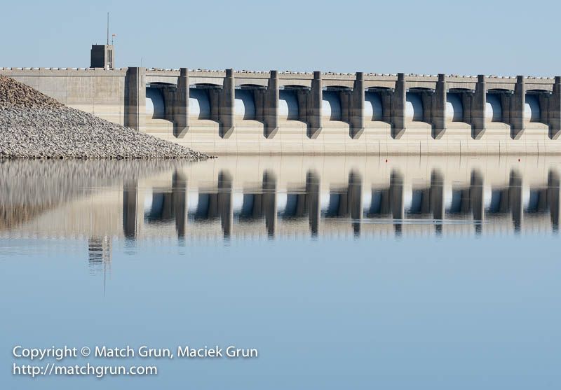 2518-0009-John-Martin-Reservoir-Dam-Wall