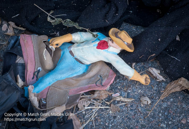 3323-0007-Abandoned-Rodeo-Cowboy