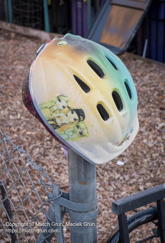 3330-0034-Cute-Fence-Cap