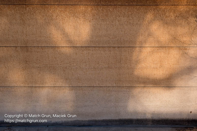 3333-0005-Garage-Door-Shadow