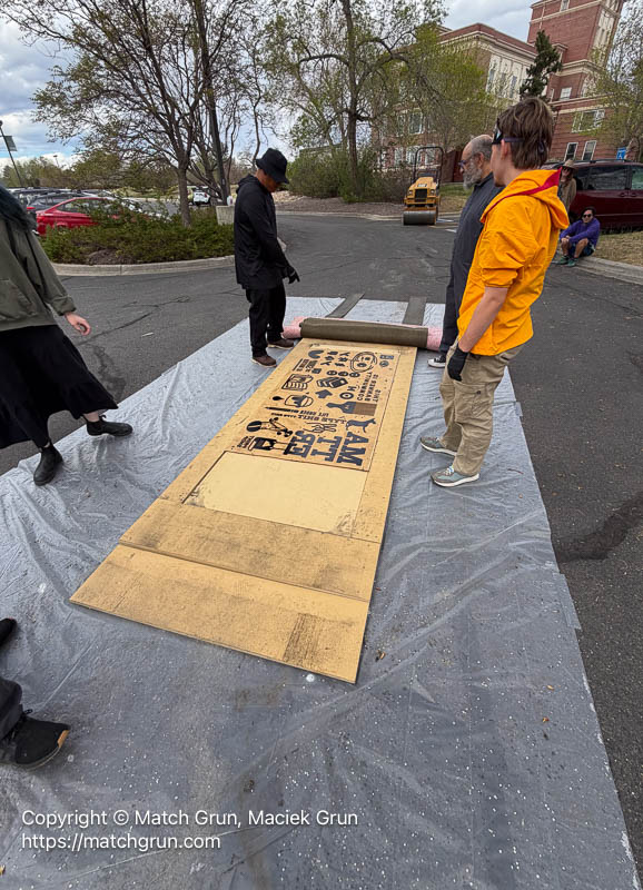 ip17-0297-Laying-Block-In-Jig